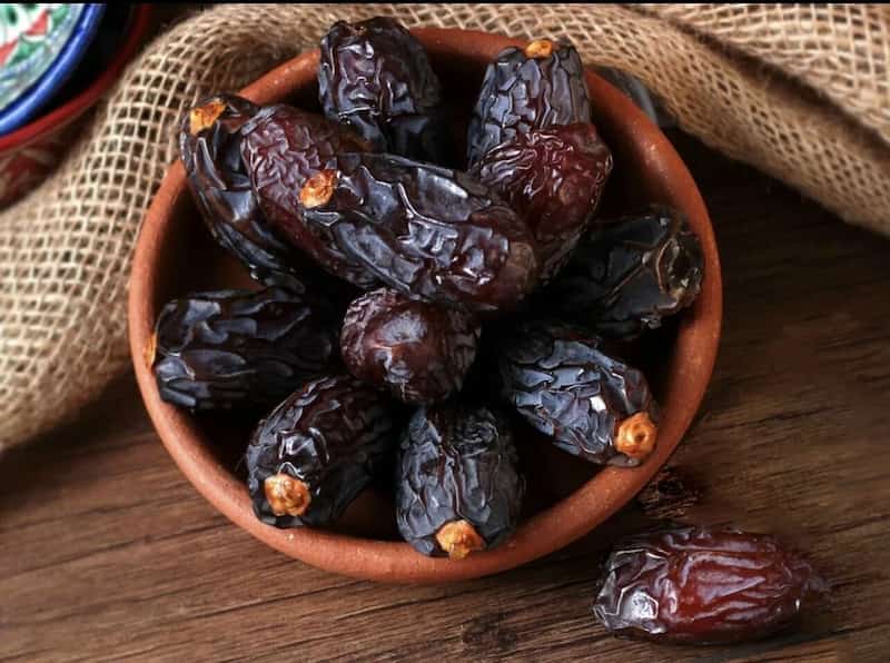 خرمای پیارم طلایی ویژنا شیرین گوشتی